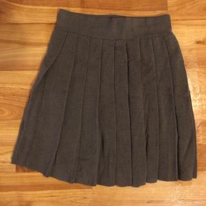 Pleated skirt